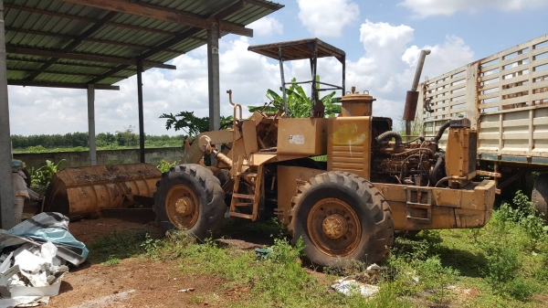 ขาย รถตัก KOMATSU JH63 เอวอ่อน เครื่องดี ปั้มดี ต่อแขนเรียบร้อยแล้ว