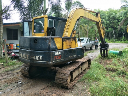 มี VDO ให้ชม.KOMATSU PC60-5 หัวคีปพร้อมบุ้งกี๋ ราคา 350000