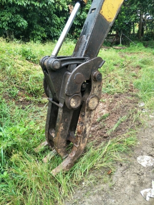 มี VDO ให้ชม.KOMATSU PC60-5 หัวคีปพร้อมบุ้งกี๋ ราคา 350000