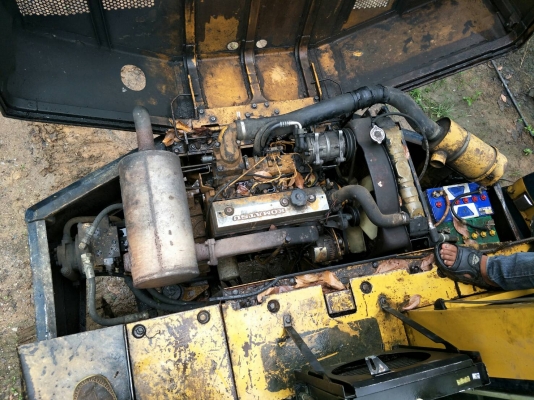 มี VDO ให้ชม.KOMATSU PC60-5 หัวคีปพร้อมบุ้งกี๋ ราคา 350000