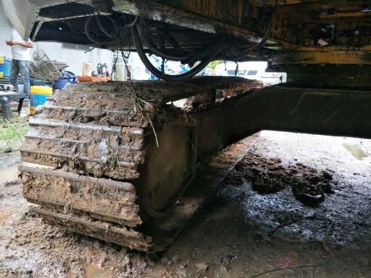 มี VDO ให้ชม.KOMATSU PC60-5 หัวคีปพร้อมบุ้งกี๋ ราคา 350000