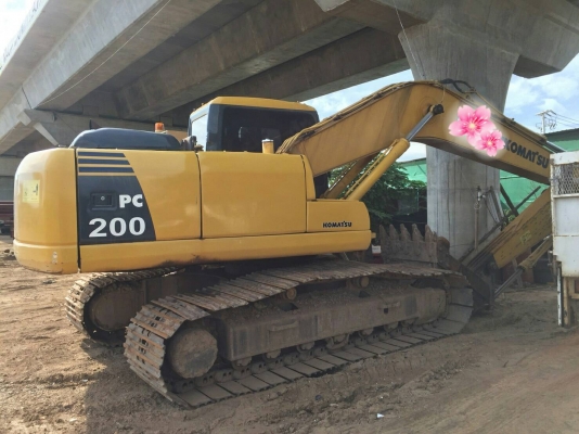 มี VDO ให้ชม.KOMATSU PC200-7 ราคา 1150000