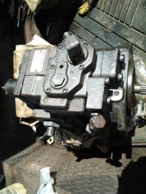 ขายปั๊ม KAWASAKI ปั๊ทเดิม ใช้กับ Kobelco sk045