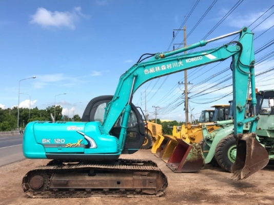 ขายรถขุด KOBELCO SK120 MARK 5 SUPER รถนอกนำเข้าเองจากญี่ปุ่น สภาพสวยพร้อมใช้ มีVDOการทำงานครับ
