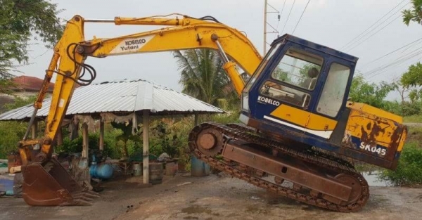 ขายด่วนรถแบคโฮโกเบโก้โฮKOBELCO-SK045MARK2มาร์ทูเทียบเท่า120รถนอกเพิ่งนำเข้ามายังไม่เคยใช้งานในเมืองไทยเลยคอลโทลน้ำมันปั้มนิ้วบูมอาร์มสวยช่วงล่างเต็มเอวเเน่นเครื่องอีซูซู4BD1ดีปั้มดีไฟฟ้าครบซีเรียสสูงเร็วเเรงไม่โหลด