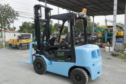 ขาย รถโฟคลิฟท์ SUMITOMO 2.5ตัน ดีเซล เสา 4เมตร นำเข้าจากญี่ปุ่น โทร.090-986-2521 อ๊อบ