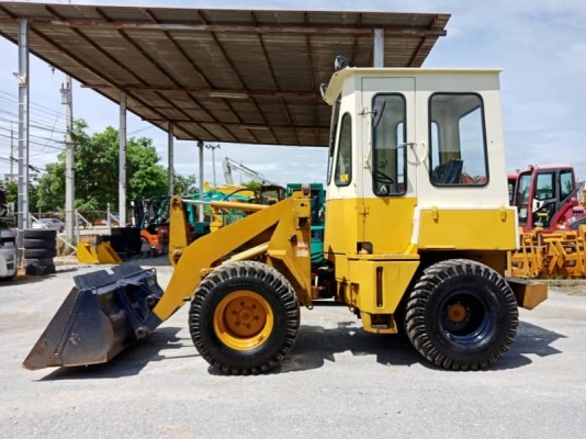 รถญี่ปุ่นเกรดA ขายถูก รถตักเอวอ่อน KOMATSU WA30-2 นำเข้าจากญี่ปุ่น โทร.090-986-2521 อ๊อบ