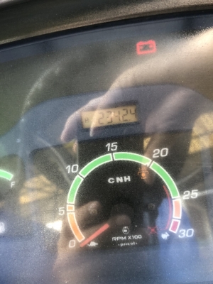 นิว ฮอลแลนด์ TT75  75แรงม้า