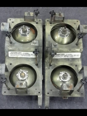 ไฟหน้า JAGUAR  พร้อมกรอบ พร้อมโครง LUCAS ชุดนี้ 3600 บ.ติดต่อ ที่ 081-8319979