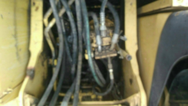 ขายรถแบคโฮ KOMATSU PC200-7 ราคา 900000