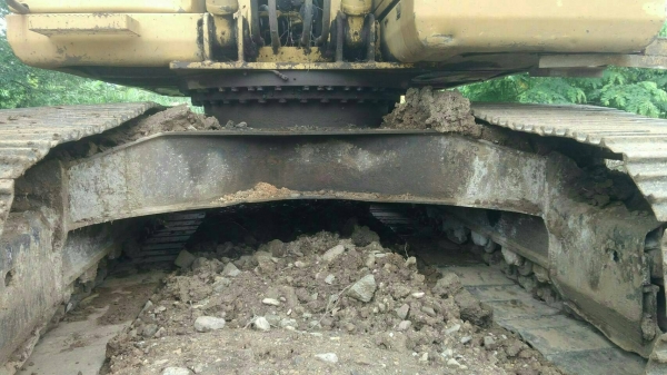 ขายรถแบคโฮ KOMATSU PC200-7 ราคา 900000