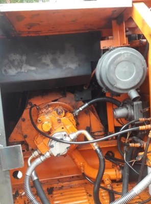 ขายจ้า..รถบ้าน  HITACHI  EX60-2  เก่าใน  สภาพดี...แอร์เย็น...พร้อมใช้..โทร  089-3818694  จ๊อย..