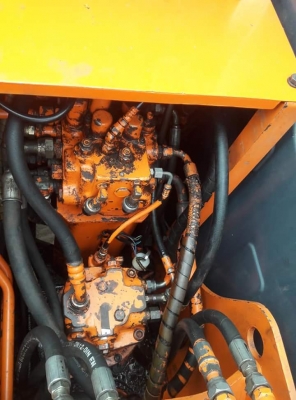 ขายจ้า..รถบ้าน  HITACHI  EX60-2  เก่าใน  สภาพดี...แอร์เย็น...พร้อมใช้..โทร  089-3818694  จ๊อย..