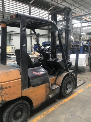 ขาย โฟรคลิฟท์โตโยต้า รุ่น 7 ดีเซล เสา 4 เมตร