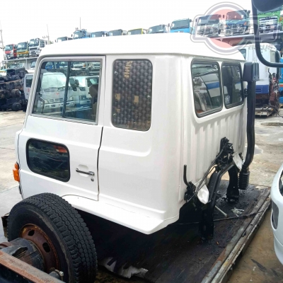 หัวเก๋ง HINO F18 สภาพพร้อมใช้งาน