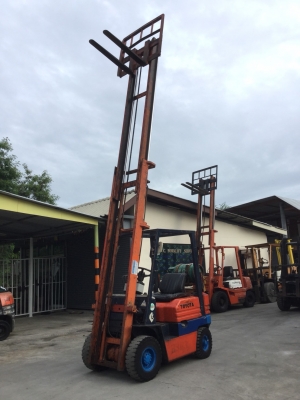 ขาย โฟรคลิฟท์ โตโยต้า รุ่น 5 เบนซิล เสา 5 เมตร