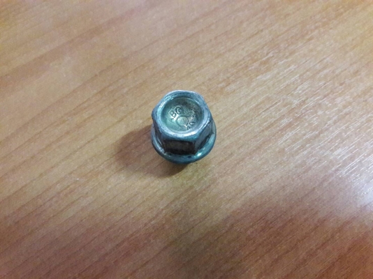 น๊อตถอดล้อ BMW E60 มือสอง