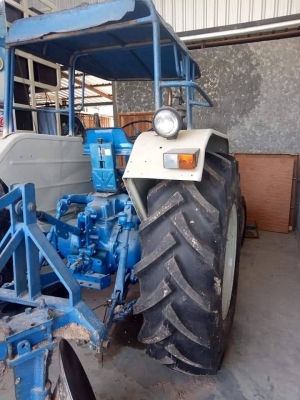 ขายford6600  T3 ยางใหม่ 4เส้น