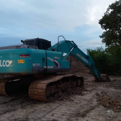 ขายแบคโฮSk200-8 yn11