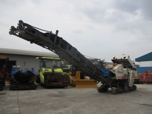 ขายรถกัดผิวถนน WIRTGEN 2000DC นำเข้าจากต่างประเทศ ยังไม่เคยใช้งานในเมืองไทย สนใจติดต่อ อำพล 090-9694506, 080-3031241