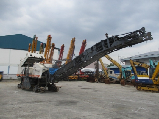 ขายรถกัดผิวถนน WIRTGEN 2000DC นำเข้าจากต่างประเทศ ยังไม่เคยใช้งานในเมืองไทย สนใจติดต่อ อำพล 090-9694506, 080-3031241