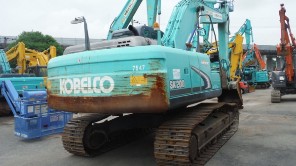 ขาย KOBELCO SK200-8 # YN12 เก่านอกจากญี่ปุ่น ยังไม่เคยใ ช้งานในเมืองไทย สนใจติดต่อ อำพล 090-9694506, 080-3031241