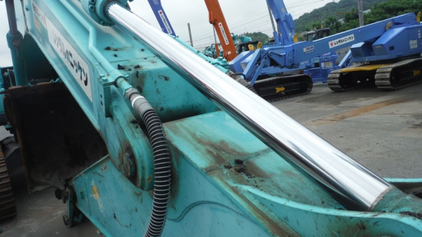 ขาย KOBELCO SK200-8 # YN12 เก่านอกจากญี่ปุ่น ยังไม่เคยใ ช้งานในเมืองไทย สนใจติดต่อ อำพล 090-9694506, 080-3031241