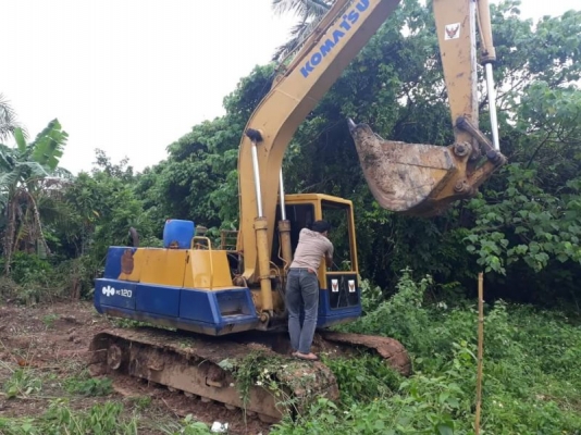 KOMATSU PC 120-3