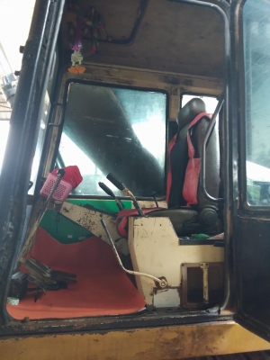 cat e200b590000ต่อรอง สภาพเต็ม พร้อมใช้งาน เล่มพร้อม0828580728 ขายเอง