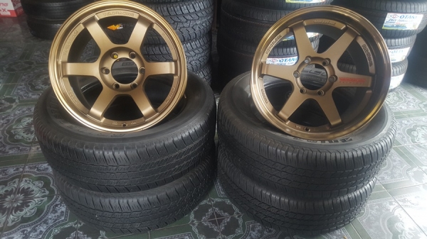 ขายล้อใหม่ขอบ18 TE37 ก้านหยอดแดง พร้อมยาง\% ขายล้อใหม่ขอบ18 TE37 ก้านหยอดแดง พร้อมยาง\%