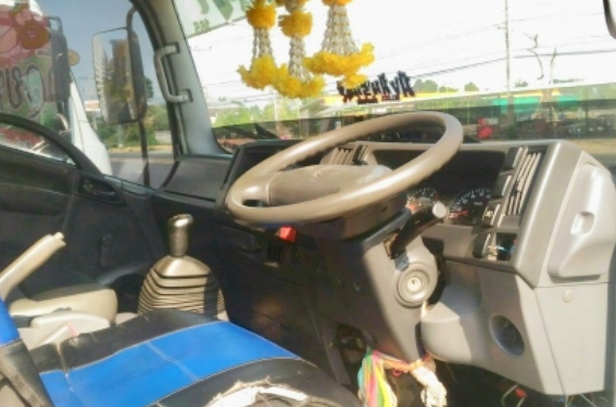 ISUZU NPR 150 HP ปี 52 หกล้อบรรทุก กระบะคอกเหล็กความยาว 5 เมตรสภาพสวยๆ ภายในเก๋งสวย แอร์เย็น พวงมาลั ISUZU NPR 150 HP ปี 52 หกล้อบรรทุก กระบะคอกเหล็กความยาว 5 เมตรสภาพสวยๆ ภายในเก๋งสวย แอร์เย็น พวงมาลั