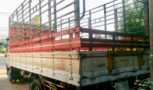 ISUZU NPR 150 HP ปี 52 หกล้อบรรทุก กระบะคอกเหล็กความยาว 5 เมตรสภาพสวยๆ ภายในเก๋งสวย แอร์เย็น พวงมาลั ISUZU NPR 150 HP ปี 52 หกล้อบรรทุก กระบะคอกเหล็กความยาว 5 เมตรสภาพสวยๆ ภายในเก๋งสวย แอร์เย็น พวงมาลั
