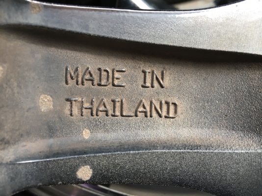 ล้อแม็ก SSW Racing  6รู139 ขอบ 17 สีดำขอบเงา พร้อมยาง Maxxis 265-65-17 ปี 15