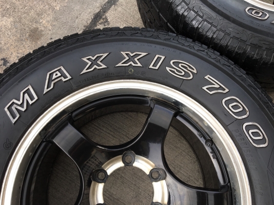 ล้อแม็ก SSW Racing  6รู139 ขอบ 17 สีดำขอบเงา พร้อมยาง Maxxis 265-65-17 ปี 15