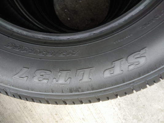 ขายยางถอดป้ายแดง 215/65R16 DUNLOP LT37 ปี18 เส้นสีชัดๆใหม่ๆ ชุดละ 7500 บาท พร้อมใส่ ถ่วง ฟรี