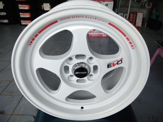 แม็กใหม่สปูน ขอบ 15 ราคา 7500 พร้อมยางไทย 11700 บาท