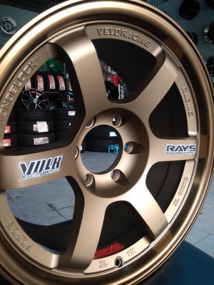 แม็กใหม่ te37 ก้านยก ขอบ 18 ราคา 11800 บาท