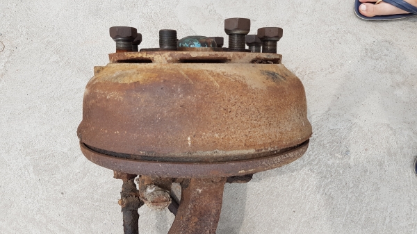 <WTS> คานหน้า isuzu ใหญ่  7000.-บาท