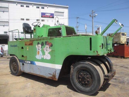 ขายรถบด 9 ล้อ KAWASAKI KR20C FROM JAPAN สภาพพร้อมใช้งาน สนใจติดต่อ 063-9316985 ID LINE : 0639316985 ครับ