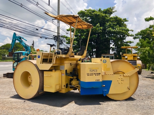 รถบดสามล้อเหล็ก KAWASAKI K12 FROM JAPAN สนใจติดต่อ 063-9316985 ID LINE : 0639316985 ครับ