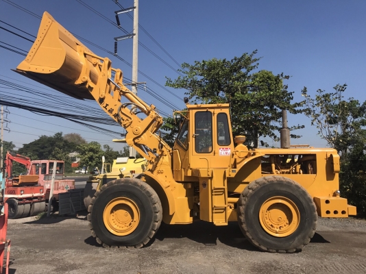 ขายรถตักล้อยาง CATERPILLAR 980B สภาพพร้อมใช้งาน รถนำเข้าจากญี่ปุ่นแท้ๆ ติดต่อ 063-9316985 ID LINE : 0639316985 ครับ
