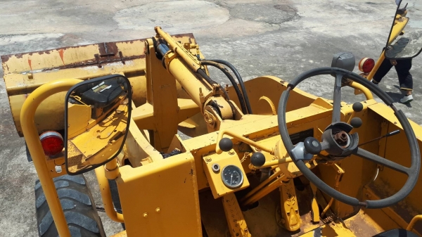 ขายด่วน KOMATSU - JH30B