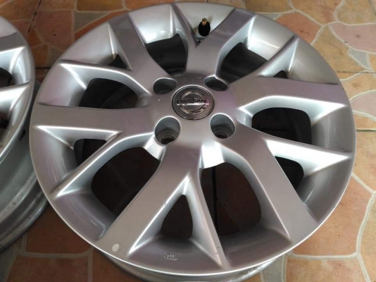 ล้อแม็กเปล่าถอดป้ายแดง Nissan Note ขอบ 15 สวยๆเดิมๆ ทั้งชุด 6,900.- เทิร์นได้ใส่ฟรีรับบัตรส่งทั่วไทย ล้อแม็กเปล่าถอดป้ายแดง Nissan Note ขอบ 15 สวยๆเดิมๆ ทั้งชุด 6,900.- เทิร์นได้ใส่ฟรีรับบัตรส่งทั่วไทย