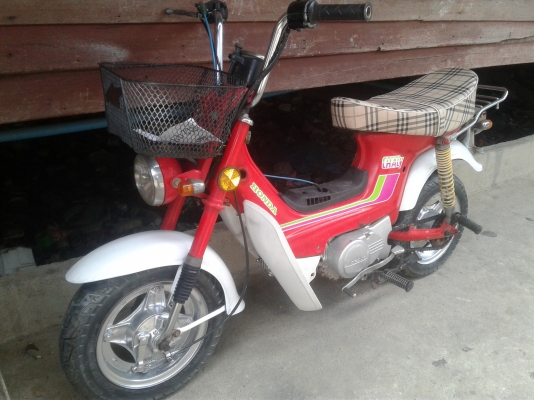 Honda chaly ชาลี เดิมสวย น่าใช้ครับ Honda chaly ชาลี เดิมสวย น่าใช้ครับ