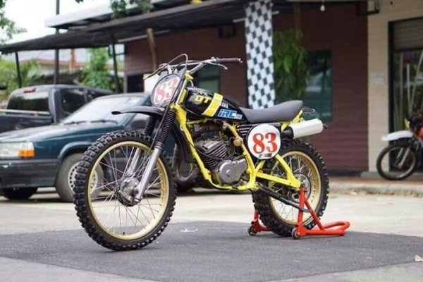 Yamaha DT125 เฟรมเหลี่ยม สวยสุดในรุ่น
