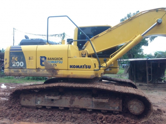 ขายดาวน์ 400,000 KOMATSU pc 200-8 MO 2,300 ชม. กล้องหลัง ผ่อนไปแล้ว17 งวด คงเหลือ 31 งวด งวดละ 98,000 รถสวยเหมือนใหม่  รถอยู่ สุพรรณบุรี 090-772-3710 090-772-3708