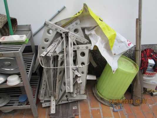 ขออนุญาต  ขายขาตั้งแอร์  ราคาถูก 50บาท ยกหมดครับ