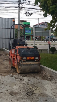 รถบดหน้าเหล็ก