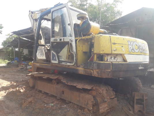 ขายด่วน SK100-3(มากที) ไฟฟ้ามี แอรหนาว สภาพใช้งานได้ปกติ