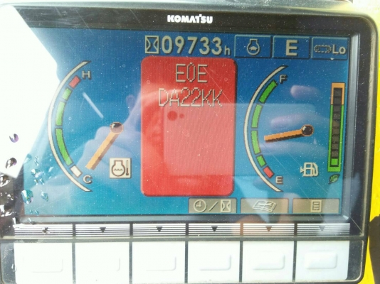 ขายรถแบคโฮ KOMATSU PC200-8 เอกสารเล่ม ไมล์ 9733 ชม.ราคา 950000